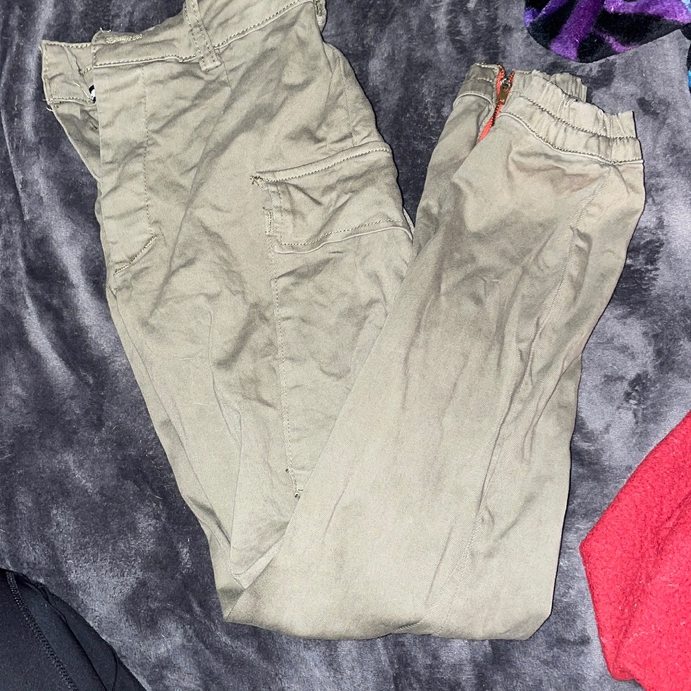 green cargo pants
